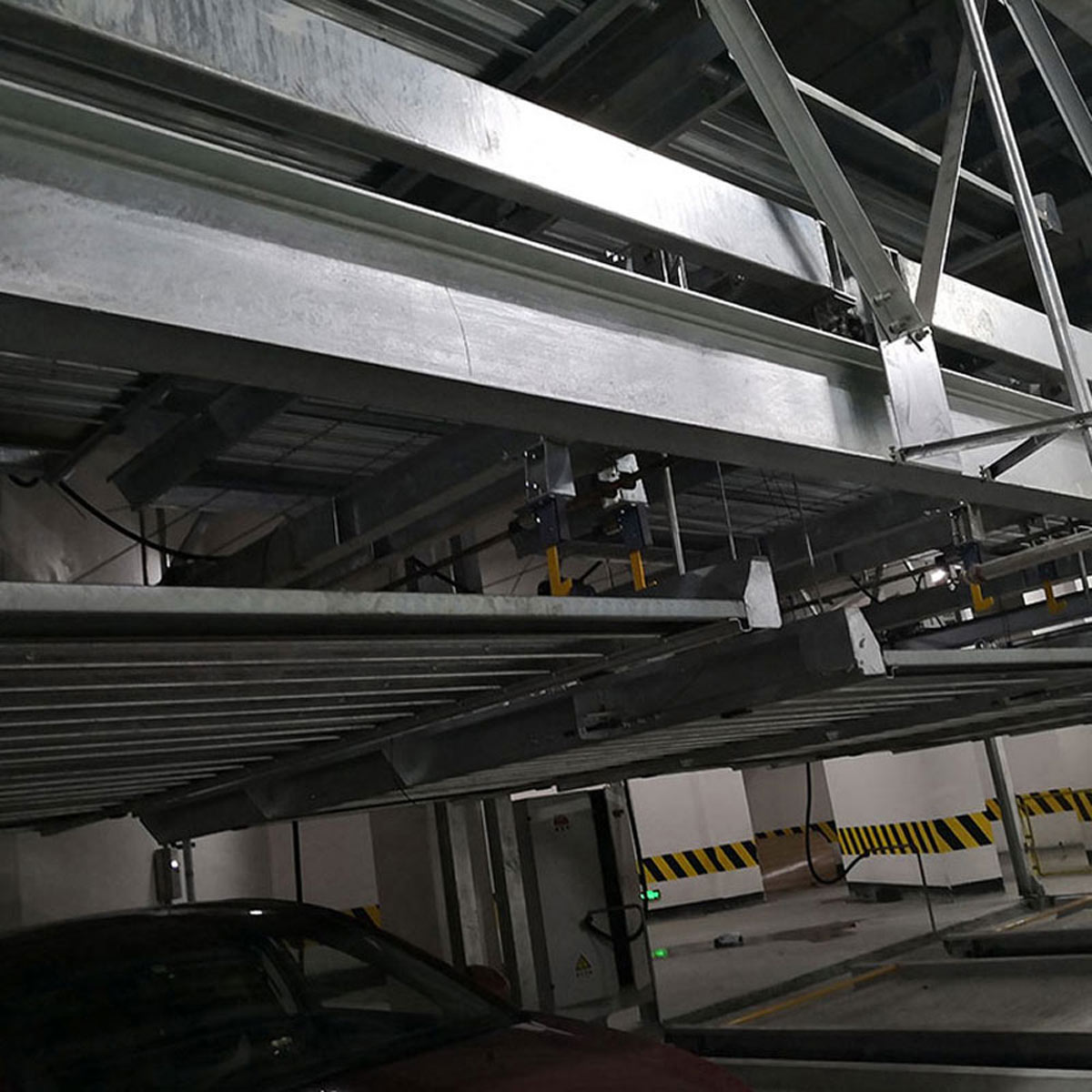 祿勸室內(nèi)立體車庫停車設(shè)備租賃