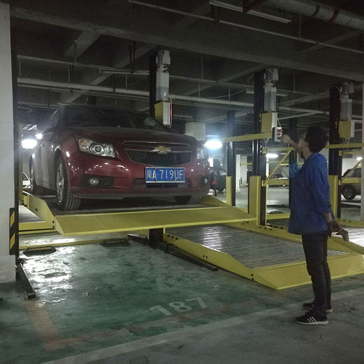 雷波停車設(shè)備租賃回收.jpg
